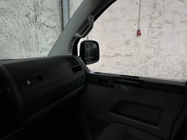 Volkswagen transporter 2.5 tdi 340 131pk 2008, 2-vbn-50 - afbeelding 17 van  34