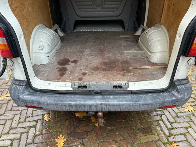 Volkswagen transporter 2.5 tdi 340 trend.dc 6-persoons 131pk 2008, 49-vng-3 - afbeelding 18 van  31