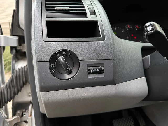 Volkswagen transporter 2.5 tdi 340 trendline dsg 5-persoon 131pk 2009, 6-vdv-12 - afbeelding 5 van  30