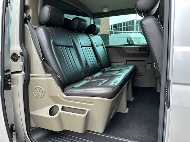 Volkswagen transporter 2.5 tdi 340 trendline dsg 5-persoon 131pk 2009, 6-vdv-12 - afbeelding 18 van  30