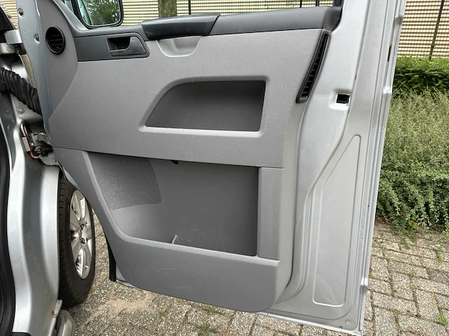 Volkswagen transporter 2.5 tdi 340 trendline dsg 5-persoon 131pk 2009, 6-vdv-12 - afbeelding 19 van  30
