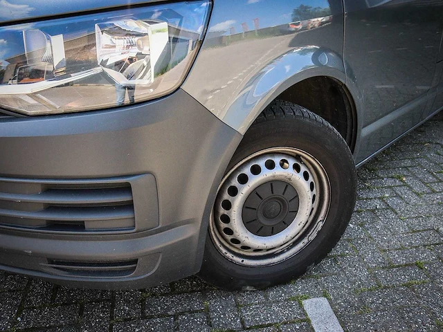 Volkswagen transporter 9 persoonsbus 2.0 diesel - afbeelding 8 van  14