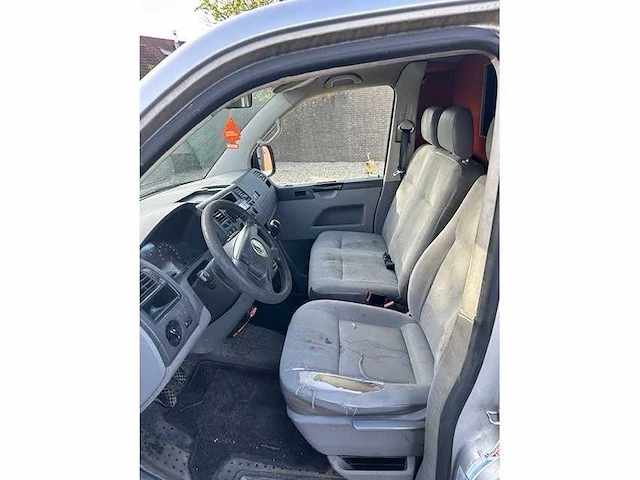Volkswagen transporter bedrijfswagen - afbeelding 2 van  11
