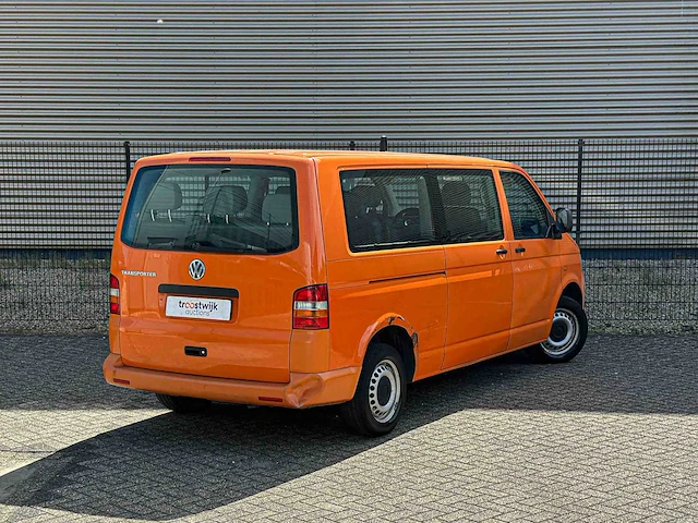Volkswagen transporter kombi 1.9 tdi 340 comf.l. 9-persoons 86pk 2006, 69-tp-gn - afbeelding 2 van  29