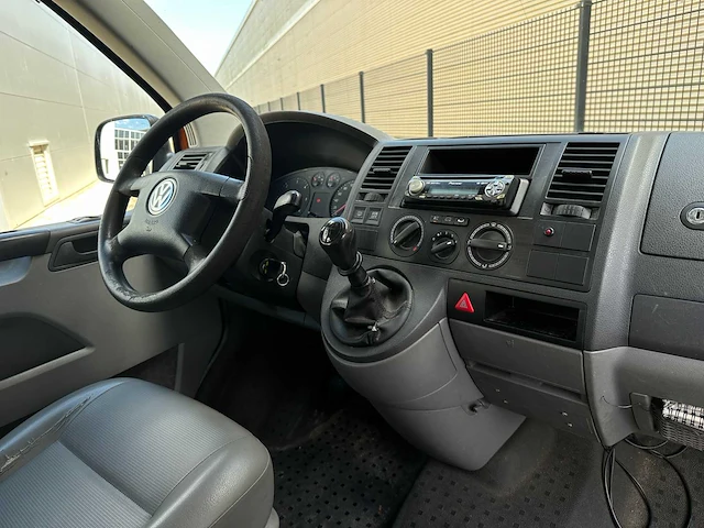 Volkswagen transporter kombi 1.9 tdi 340 comf.l. 9-persoons 86pk 2006, 69-tp-gn - afbeelding 18 van  29