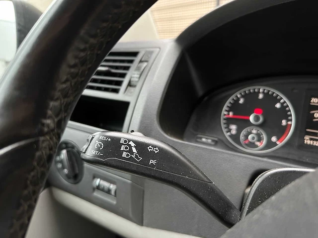 Volkswagen transporter kombi 2.0 tdi bm highline 114pk 2015, 9-zhx-22 - afbeelding 9 van  31