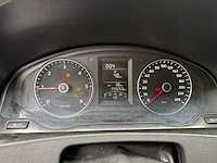 Volkswagen transporter servicebus met kenteken vl-843-f. btw voertuig. datum eerste toelating 27-01-2015. - afbeelding 3 van  22