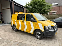 Volkswagen transporter servicebus met kenteken vl-843-f. btw voertuig. datum eerste toelating 27-01-2015.