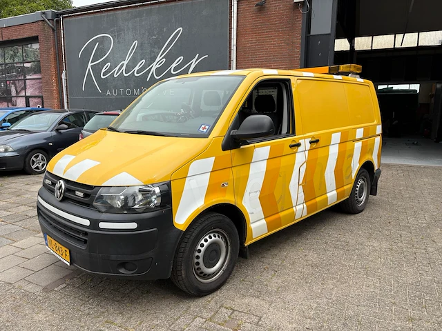 Volkswagen transporter servicebus met kenteken vl-843-f. btw voertuig. datum eerste toelating 27-01-2015. - afbeelding 12 van  22