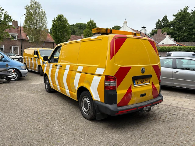 Volkswagen transporter servicebus met kenteken vl-843-f. btw voertuig. datum eerste toelating 27-01-2015. - afbeelding 16 van  22