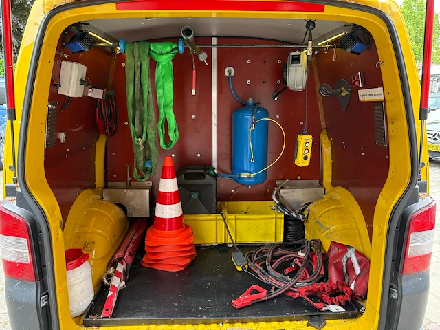 Volkswagen transporter servicebus met kenteken vl-843-f. btw voertuig. datum eerste toelating 27-01-2015. - afbeelding 18 van  22