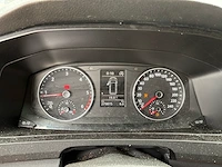 Volkswagen transporter servicebus met kenteken vv-894-d. btw voertuig. datum eerste toelating 08-04-2016. - afbeelding 10 van  21