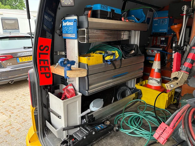Volkswagen transporter servicebus met kenteken vv-894-d. btw voertuig. datum eerste toelating 08-04-2016. - afbeelding 20 van  21