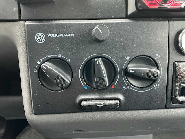 Volkswagen transporter t4 2.4d 5 cilinder bedrijfswagen met oprijklep/laadplateau - afbeelding 25 van  38