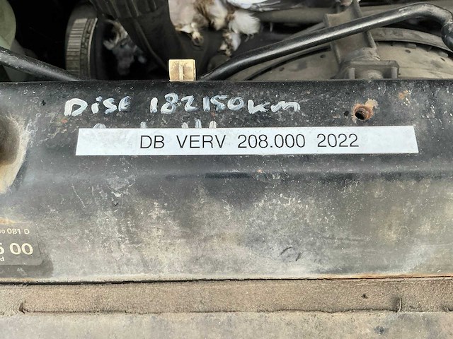 Volkswagen transporter t4 2.4d 5 cilinder bedrijfswagen met oprijklep/laadplateau - afbeelding 32 van  38