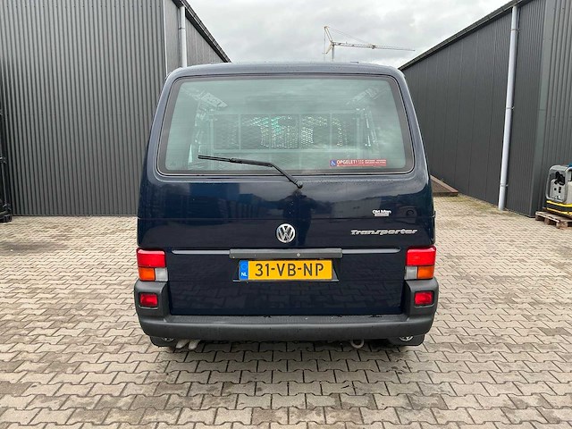 Volkswagen transporter t4 2.4d 5 cilinder bedrijfswagen met oprijklep/laadplateau - afbeelding 36 van  38