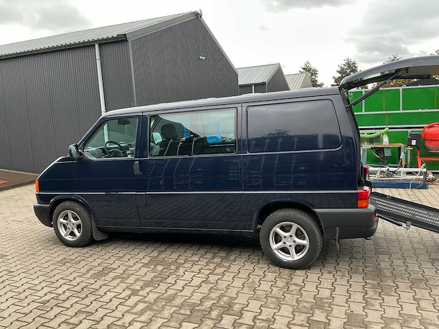 Volkswagen transporter t4 2.4d 5 cilinder bedrijfswagen met oprijklep/laadplateau - afbeelding 37 van  38
