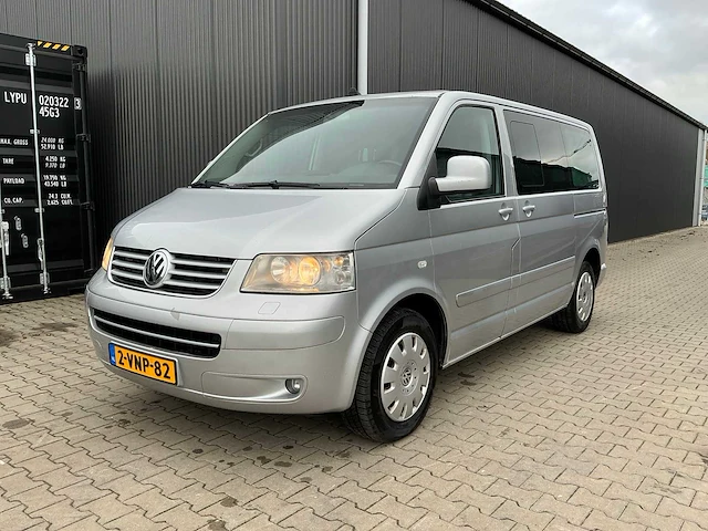 Volkswagen transporter t5 2.5 tdi multivan bedrijfswagen - afbeelding 1 van  37