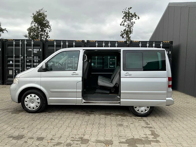 Volkswagen transporter t5 2.5 tdi multivan bedrijfswagen - afbeelding 4 van  37