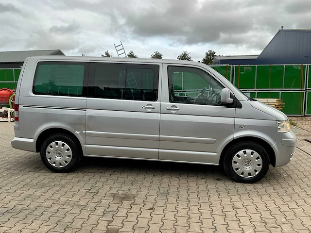 Volkswagen transporter t5 2.5 tdi multivan bedrijfswagen - afbeelding 7 van  37