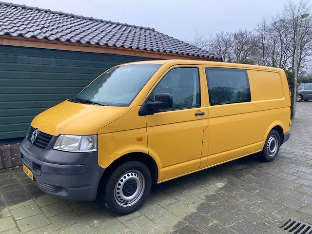 Volkswagen transporter t5 youngtimer bedrijfswagen - afbeelding 1 van  11