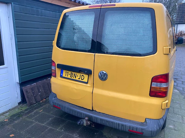 Volkswagen transporter t5 youngtimer bedrijfswagen - afbeelding 7 van  11