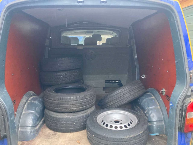 Volkswagen transporter t5 youngtimer bedrijfswagen - afbeelding 10 van  11