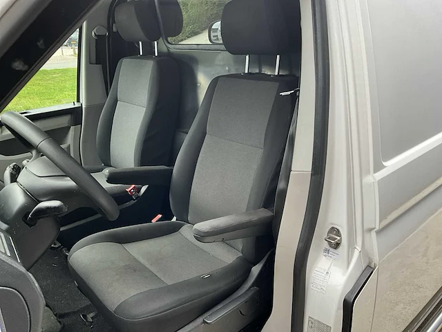 Volkswagen transporter t6 2.0 tdi l2 bedrijfswagen - afbeelding 6 van  24
