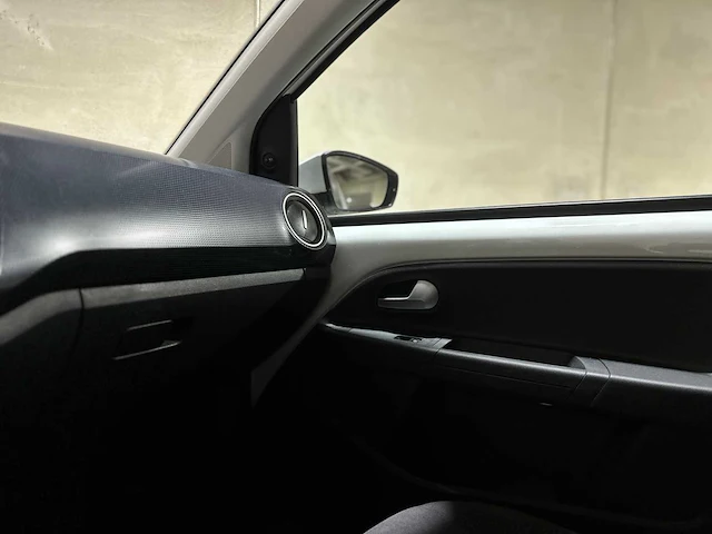 Volkswagen up! 1.0 2020, h-628-rz - afbeelding 18 van  48
