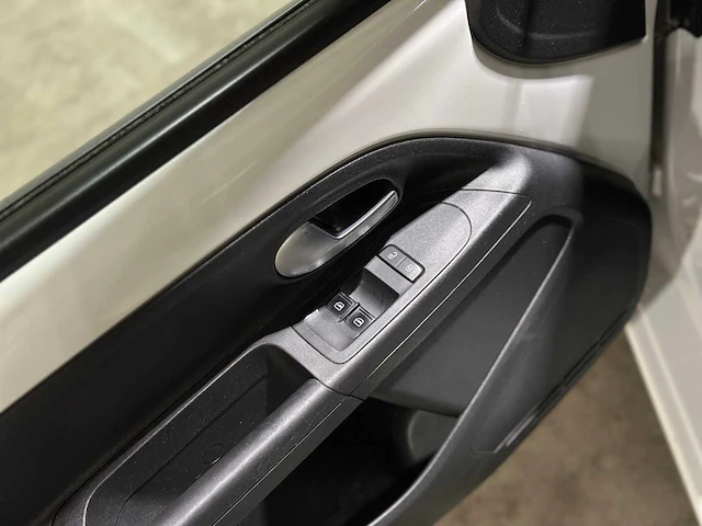 Volkswagen up! 1.0 2020, h-628-rz - afbeelding 21 van  48