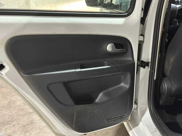 Volkswagen up! 1.0 2020, h-628-rz - afbeelding 26 van  48