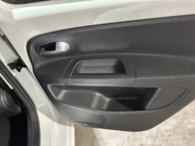Volkswagen up! 1.0 2020, h-628-rz - afbeelding 33 van  48