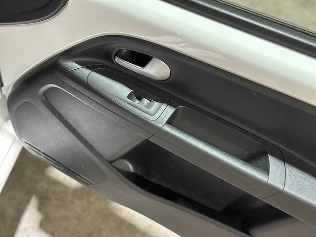 Volkswagen up! 1.0 2020, h-628-rz - afbeelding 38 van  48