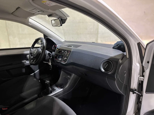Volkswagen up! 1.0 2020, h-628-rz - afbeelding 41 van  48