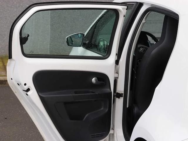 Volkswagen up! 1.0 bmt high up! | h-441-xk - afbeelding 15 van  27