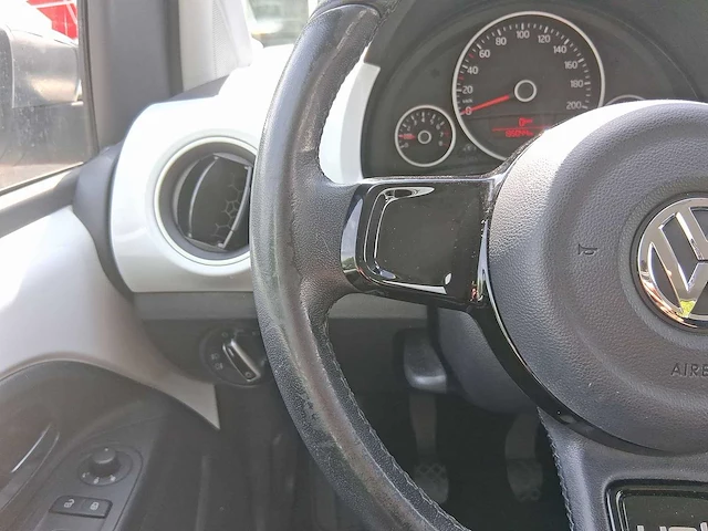 Volkswagen up! 1.0 high up! car 2012 | zj-913-l - afbeelding 8 van  28