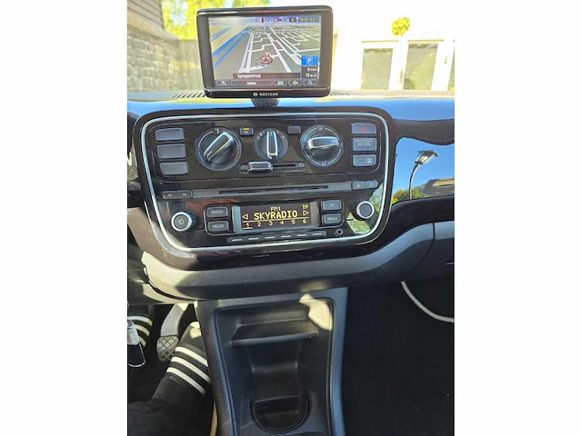 Volkswagen up 1.0 high up, org nl, 34-tnf-7 - afbeelding 4 van  19