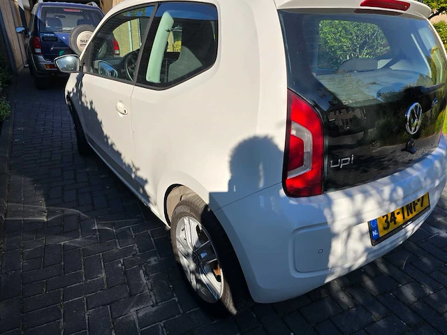 Volkswagen up 1.0 high up, org nl, 34-tnf-7 - afbeelding 14 van  19