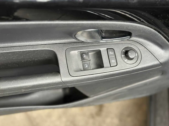 Volkswagen up! 1.0 move up! bluem 75pk 2015, s-633-ps - afbeelding 13 van  45