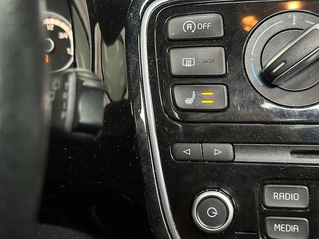 Volkswagen up! 1.0 move up! bluem 75pk 2015, s-633-ps - afbeelding 19 van  45