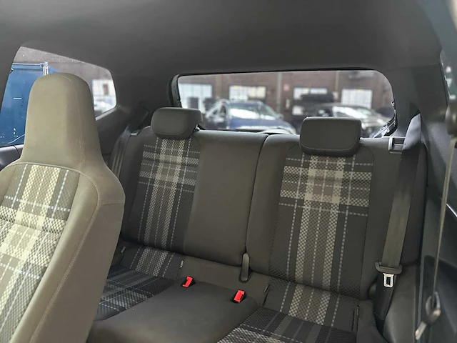Volkswagen up! 1.0 move up! bluem 75pk 2015, s-633-ps - afbeelding 26 van  45