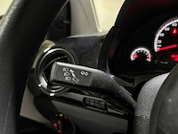Volkswagen up! 1.0 move up! bluemotion 60pk 2013, 2-szr-70 - afbeelding 11 van  36