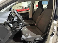 Volkswagen up! 1.0 move up! bluemotion 60pk 2013, 2-szr-70 - afbeelding 19 van  36
