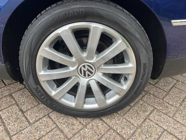 Volkswagenpassat variant 2.0 fsi highline airco cruise navi leder, 01-xl-hp - afbeelding 22 van  29