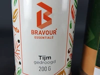 Volle pot tijm (bravour) en zwarte peper (campure) - afbeelding 3 van  5