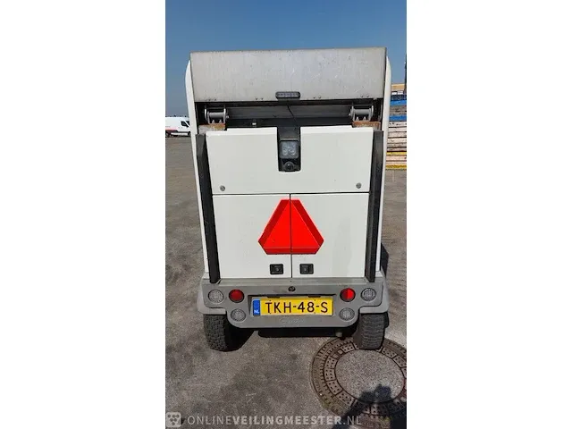Volledig elektrische veegmachine glutton, zen 01, bouwjaar 2019 | 2566h. | tkh-48-s - afbeelding 21 van  58