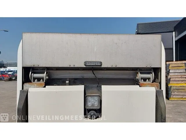 Volledig elektrische veegmachine glutton, zen 01, bouwjaar 2019 | 2566h. | tkh-48-s - afbeelding 22 van  58