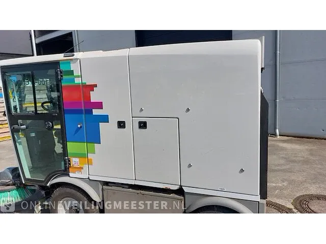 Volledig elektrische veegmachine glutton, zen 01, bouwjaar 2019 | 2566h. | tkh-48-s - afbeelding 28 van  58
