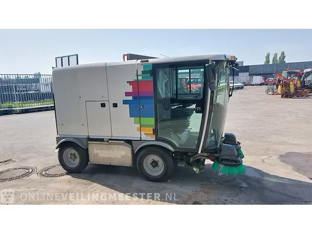 Volledig elektrische veegmachine glutton, zen 01, bouwjaar 2019 | 2566h. | tkh-48-s - afbeelding 55 van  58