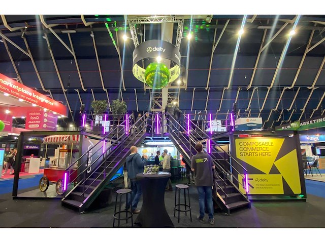 Volledige beurs stand - afbeelding 1 van  11